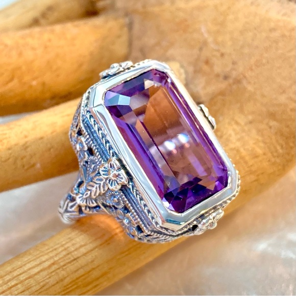 Spectacular Vintage Filigree Sterling Silver and Amethyst Statement Ring - Picture 1 of 5